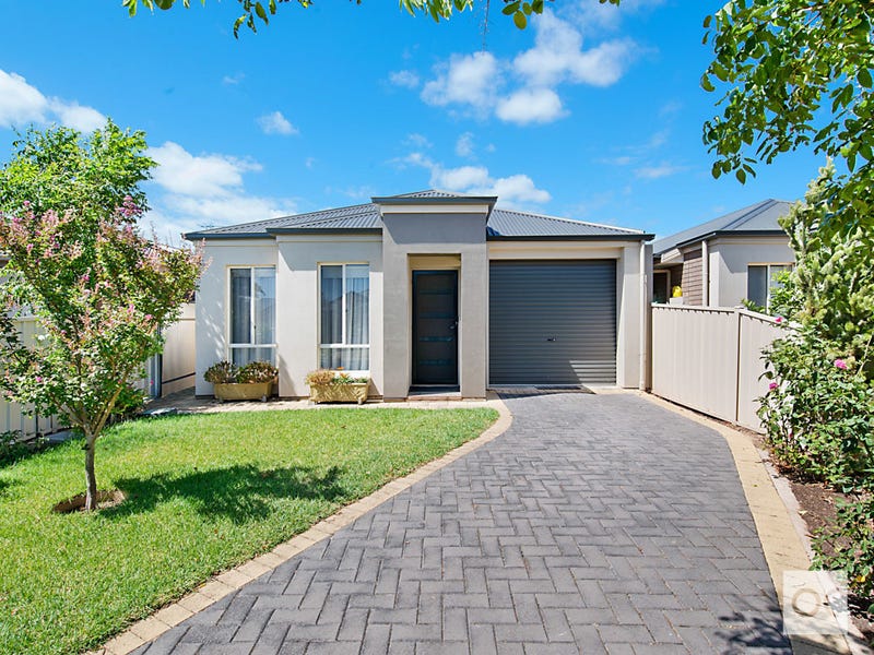 10 Dunbarton Street, Windsor Gardens, SA 5087