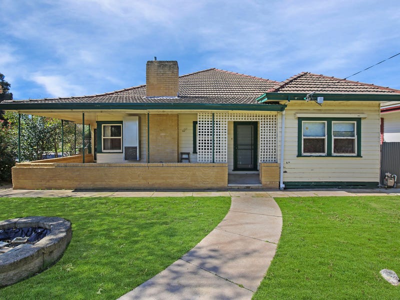 13 Goomalibee Street, Benalla, Vic 3672 Property Details