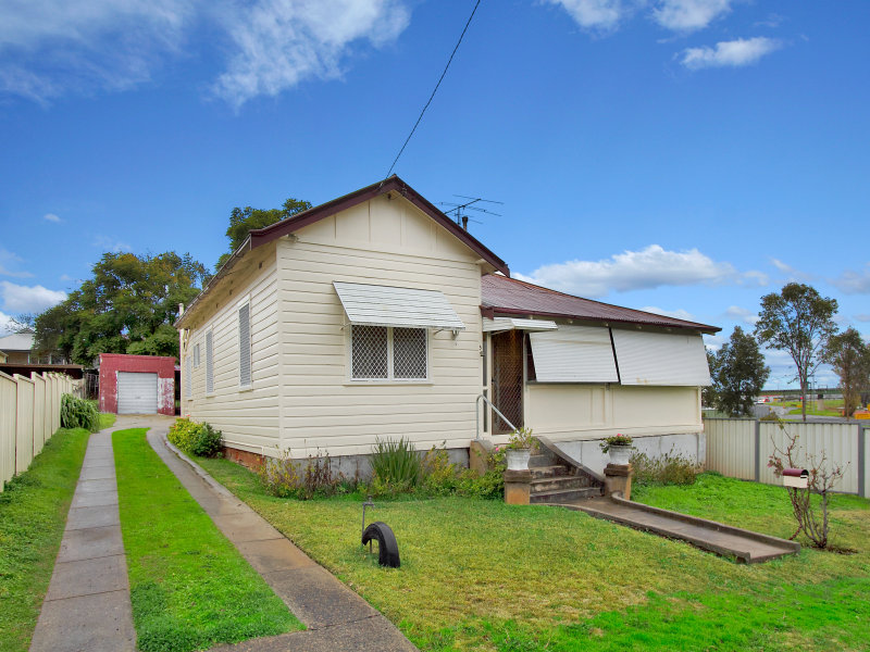 5 Church Street, Tamworth, NSW 2340 - Property Details