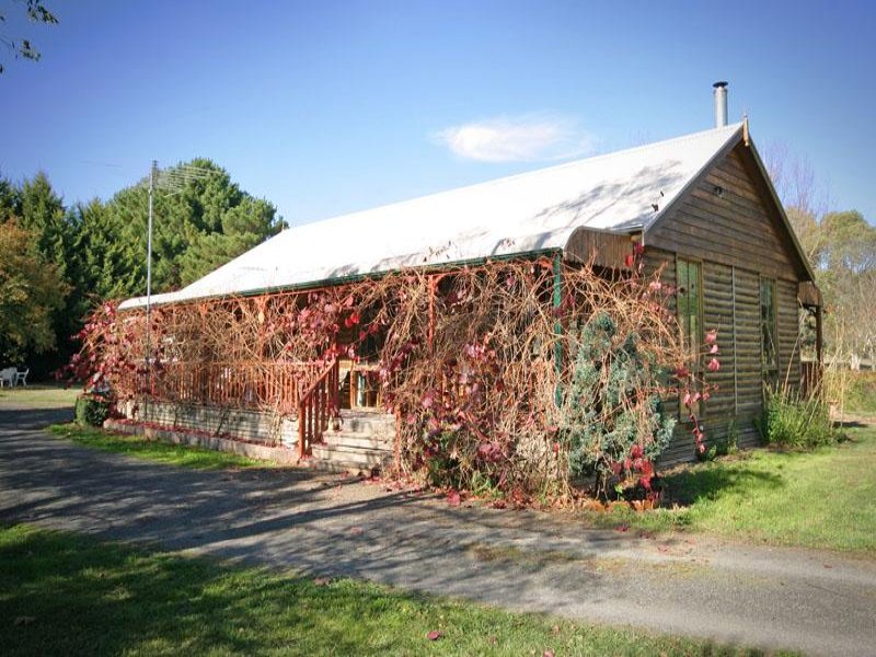 46 Ashbourne Road, Woodend, VIC 3442