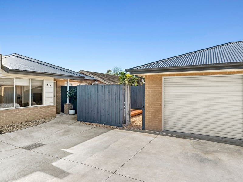 3/90 Breakwater Road, Breakwater, Vic 3219 Property Details