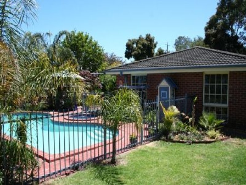 227 Eastbourne Road, Rosebud, VIC 3939