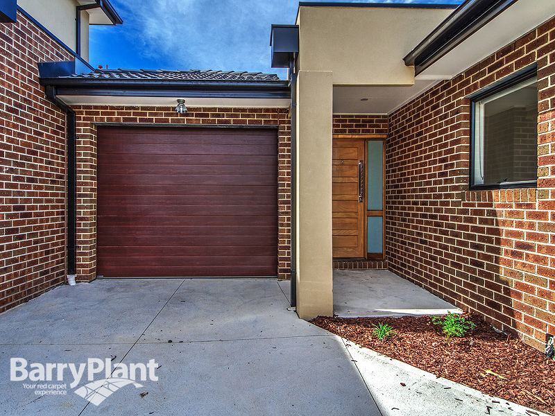 2/80 Errington Road, St Albans, VIC 3021