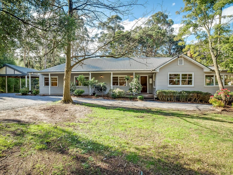 61 Menzies Road, Menzies Creek, Vic 3159