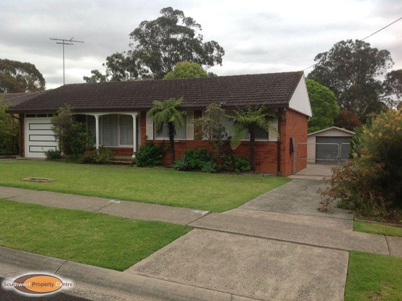 32 Third Avenue, Macquarie Fields, NSW 2564