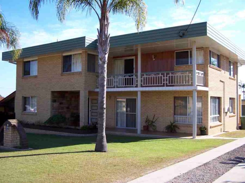 4 Pinewood Street, Redcliffe, Qld 4020