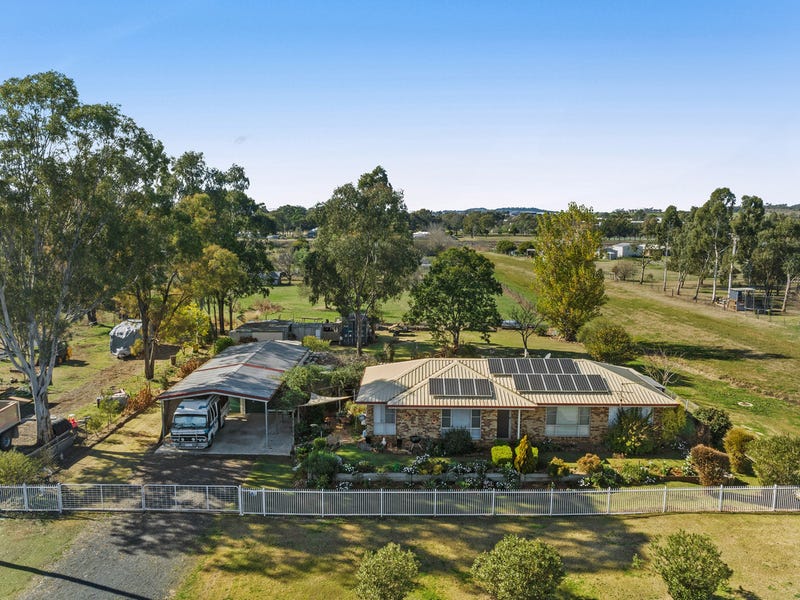 17 Alfred Street, Cambooya, Qld 4358 House for Sale