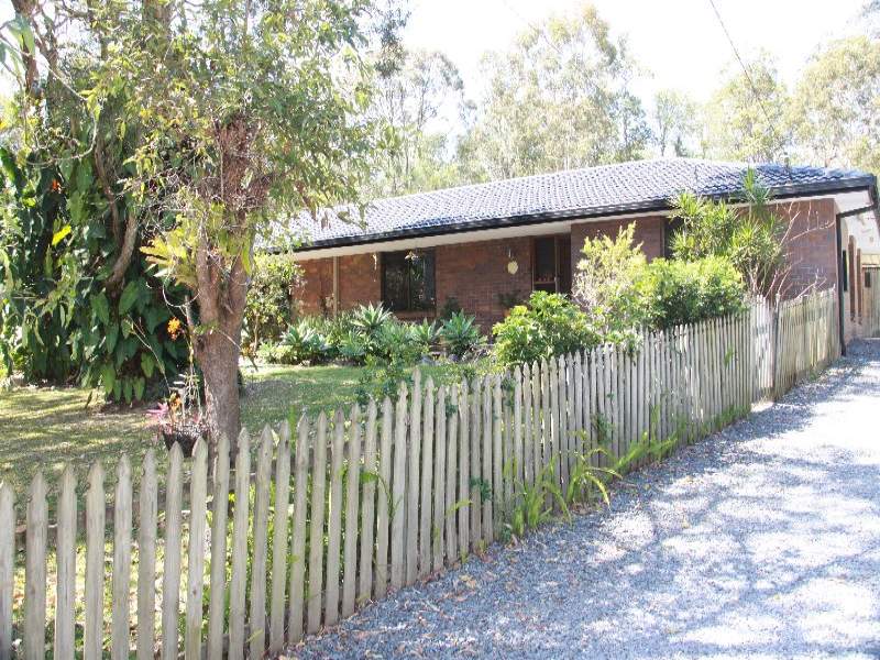 16 Lilac Way, Gaven, QLD 4211