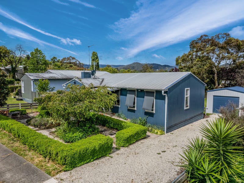 31 Ninth Street, Eildon, Vic 3713 House for Sale