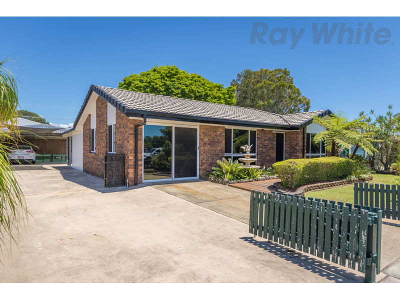 7 Gretel Drive, Beachmere, QLD 4510