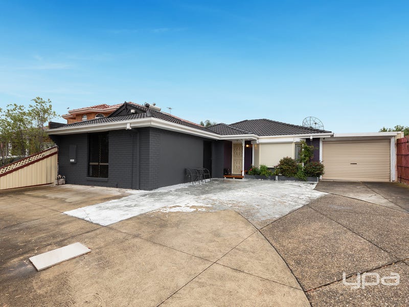 15 Cowley Street, Delahey, Vic 3037 House for Sale