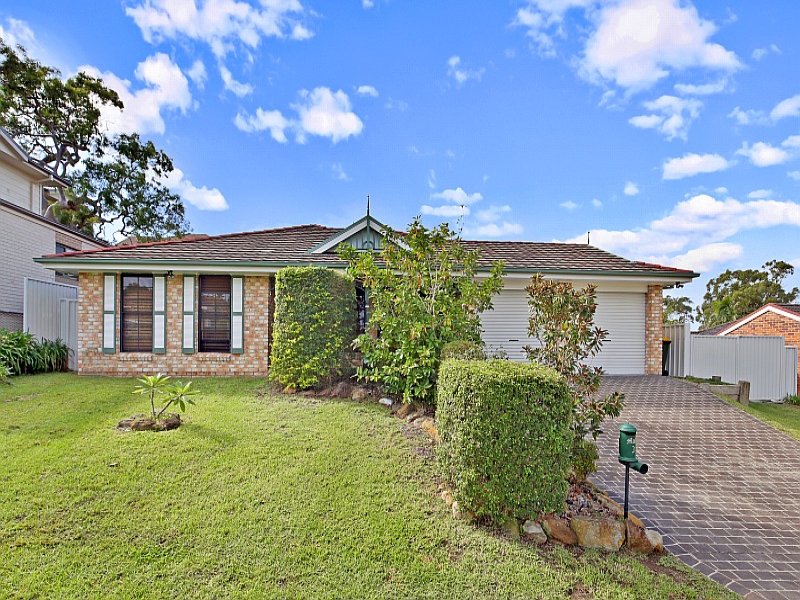 3 Daintree Cres, Blue Haven, NSW 2262