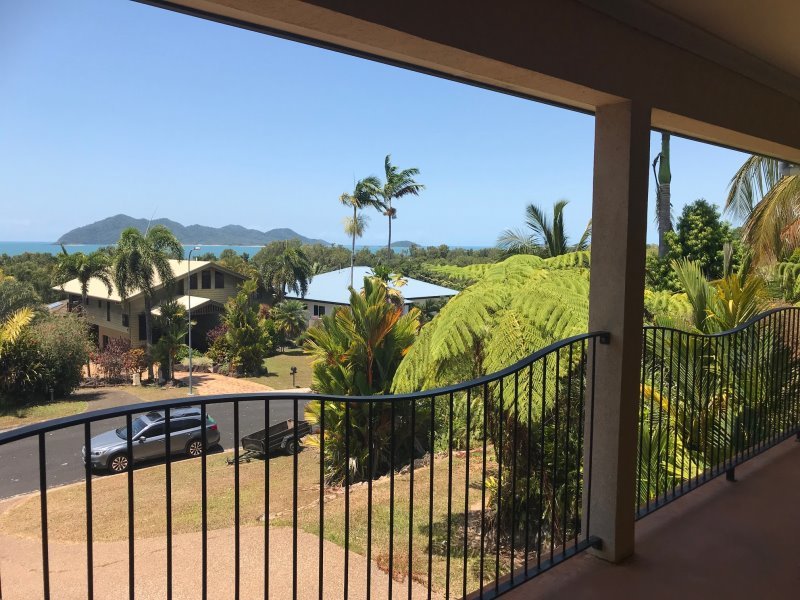 28 Dunkalli Cres, Wongaling Beach, QLD 4852