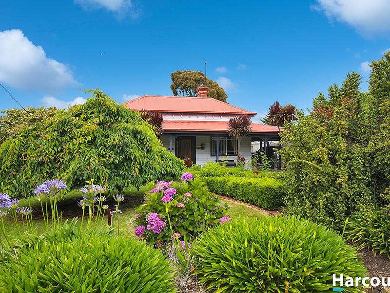 8 Bazley Street, Leongatha, Vic 3953 House for Sale