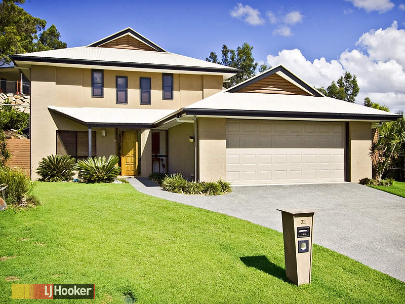 32 Brigadoon Cres, Eatons Hill, QLD 4037