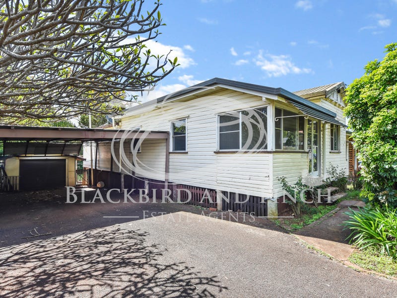 13 Hagan Street, North Toowoomba, QLD 4350