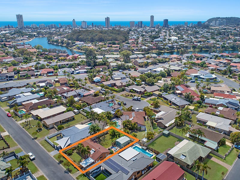 16 Shearwater Street, Burleigh Waters, QLD 4220