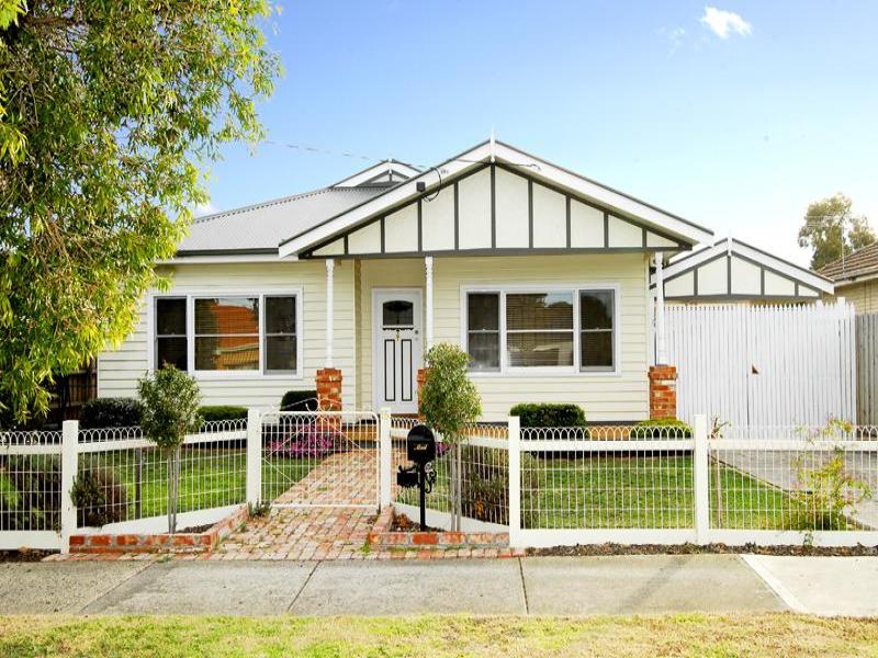 15 Neil Street, Hadfield, VIC 3046