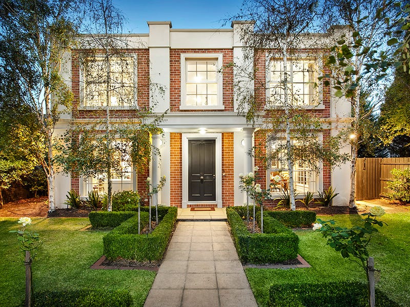 9 Newbay Crescent, Brighton, Vic 3186 Property Details