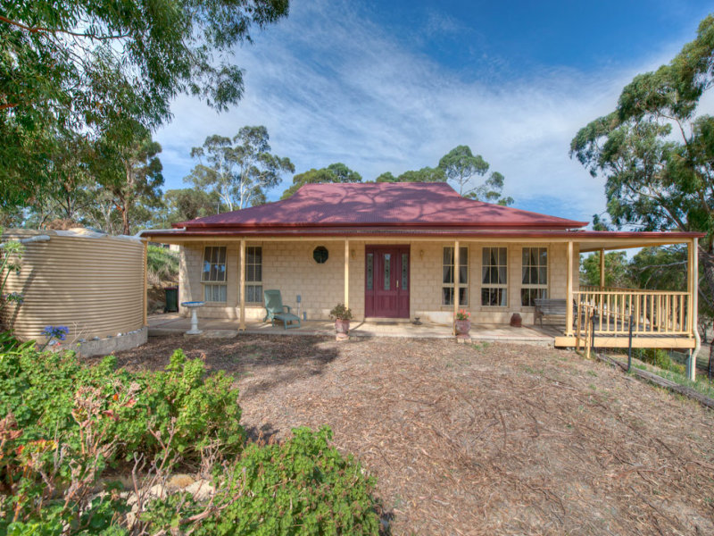 4 Clarendon Road, Chandlers Hill, SA 5159