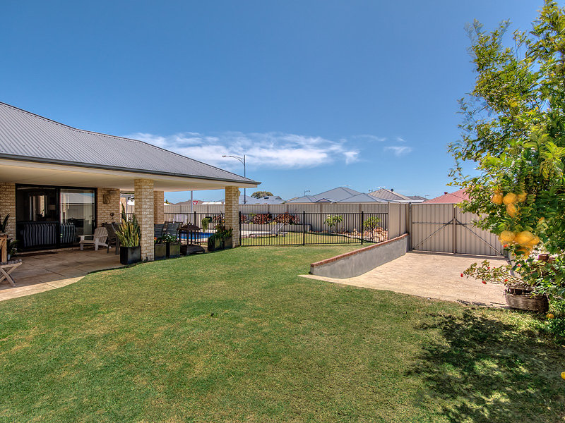 18 Surf Drive, Secret Harbour, WA 6173