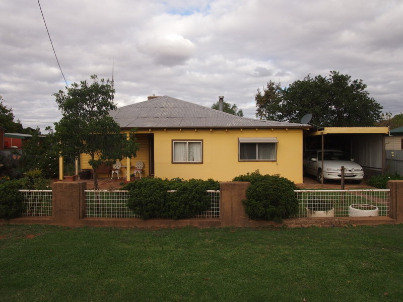 13 Junction Street, Parkes, NSW 2870