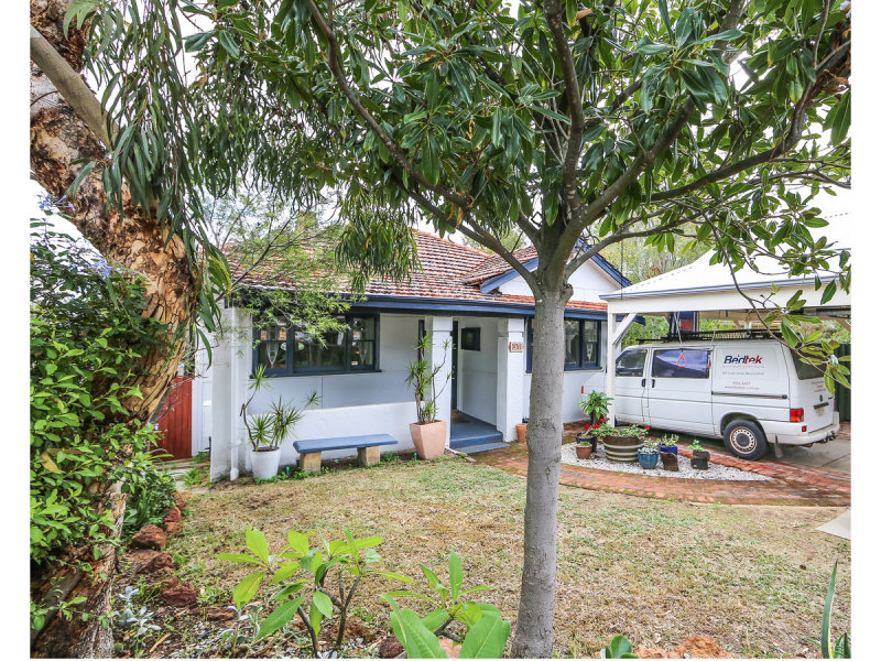 37 Gibson Street, Beaconsfield, WA 6162