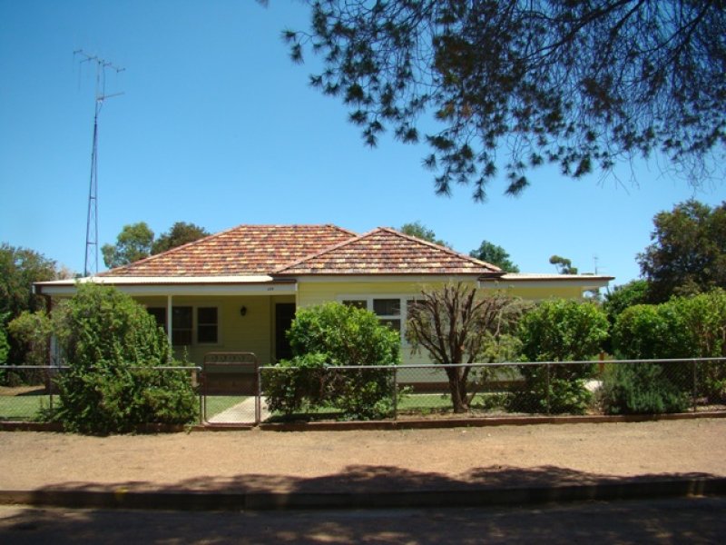 120 Meryula Street, Narromine, NSW 2821 Property Details