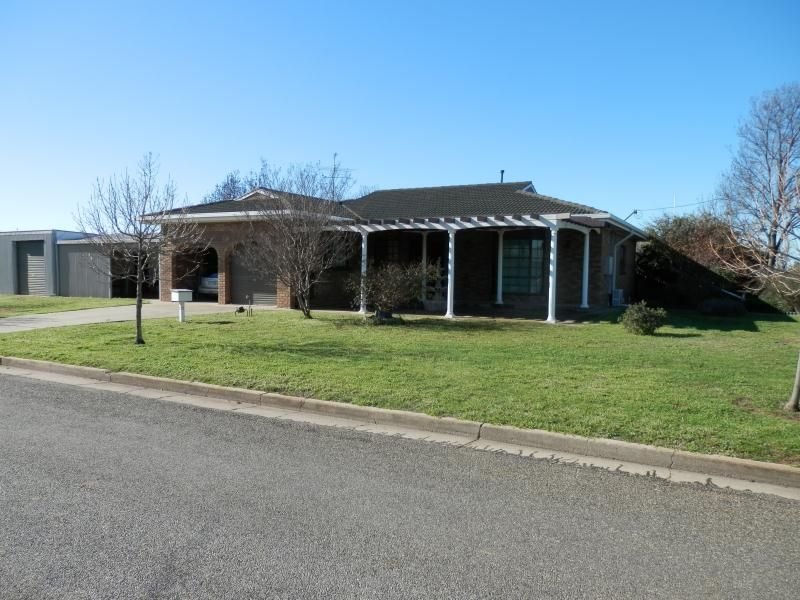 15 Green Street, Lockhart, NSW 2656