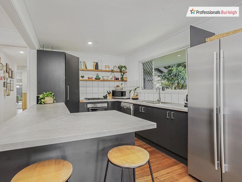 54 Riverside Drive, Currumbin Waters, QLD 4223