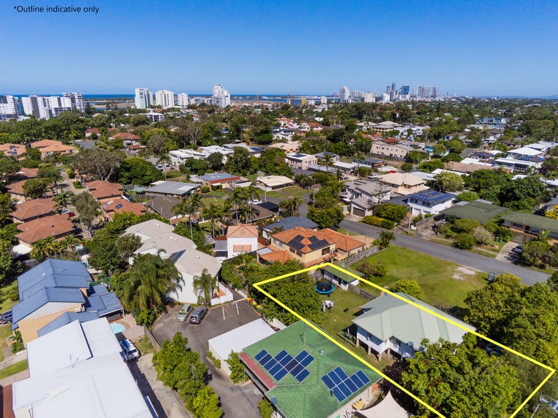 42 Government Road, Labrador, Qld 4215 Property Details