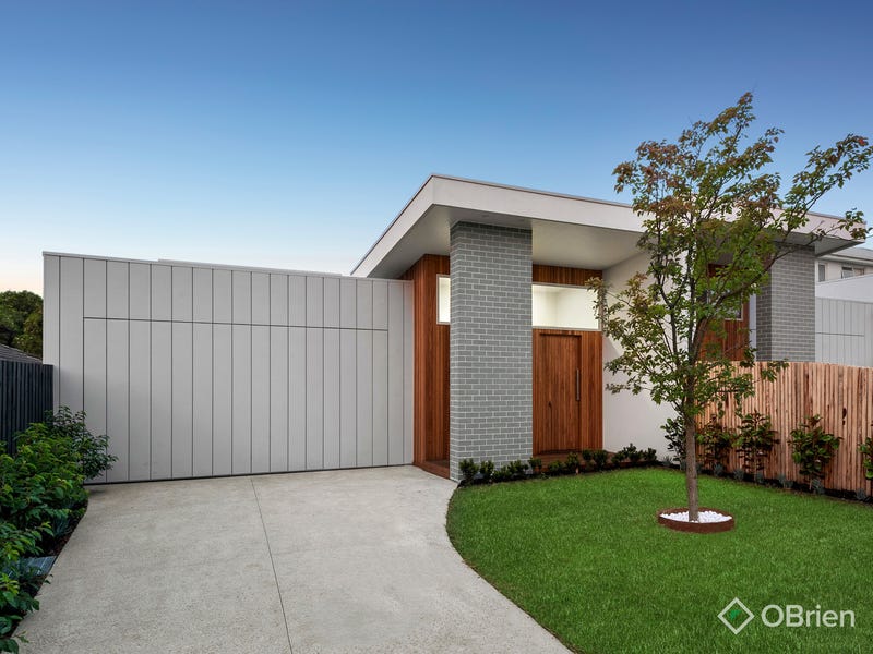 19 Gleneagles Avenue, Mornington, Vic 3931 Property Details