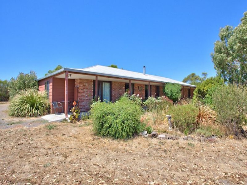 99 Learmonth Road, Clunes, Vic 3370 Property Details