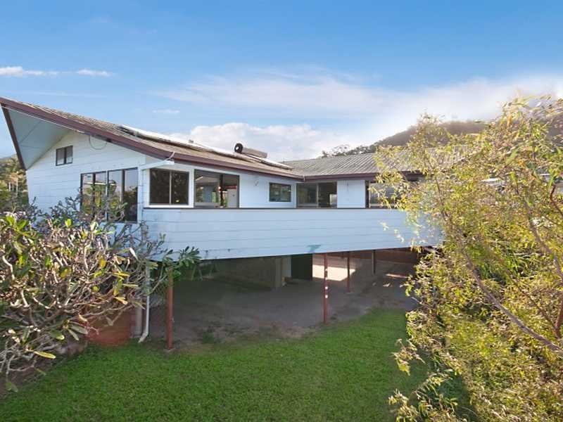 79 MCMANUS STREET, Whitfield, Qld 4870 Property Details