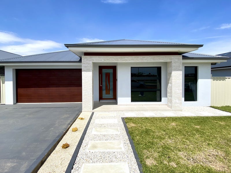 40 Quiberon Way, Goulburn, NSW 2580 - realestate.com.au