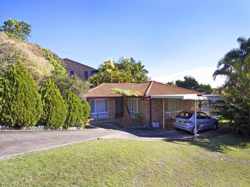 15 Widgee Avenue, Banora Point, NSW 2486