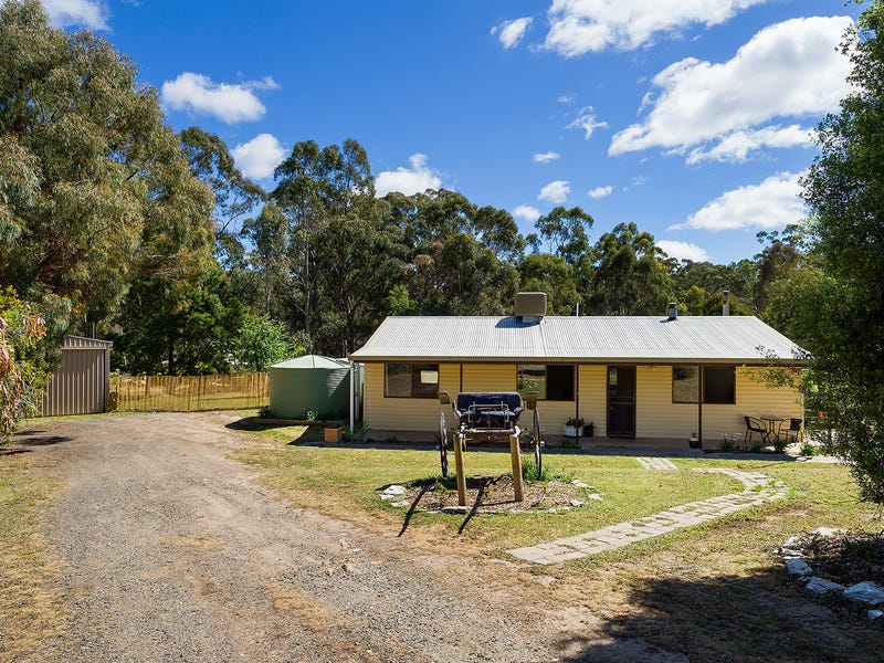 7 Maclise Street, Fryerstown, Vic 3451 Property Details