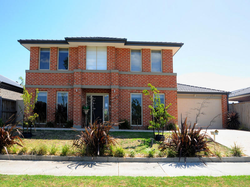 140 Lakeview Boulevard, Keysborough, Vic 3173 Property Details