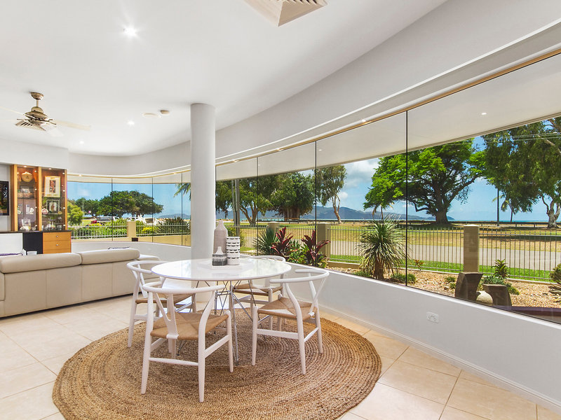 36 Palm Street, Rowes Bay, QLD 4810