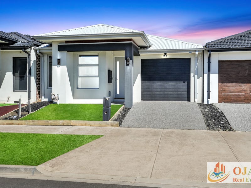 30 Flintwood Street, Tarneit, Vic 3029 House for Sale