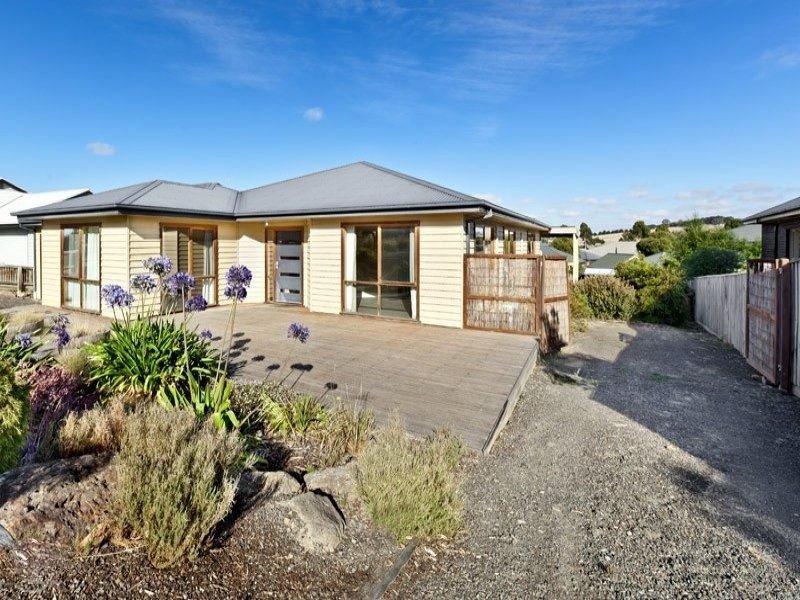 105 Brookwood Avenue, Doreen, VIC 3754