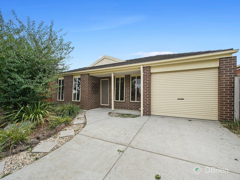 17 Grand Central Boulevard, Pakenham, Vic 3810 - Property Details