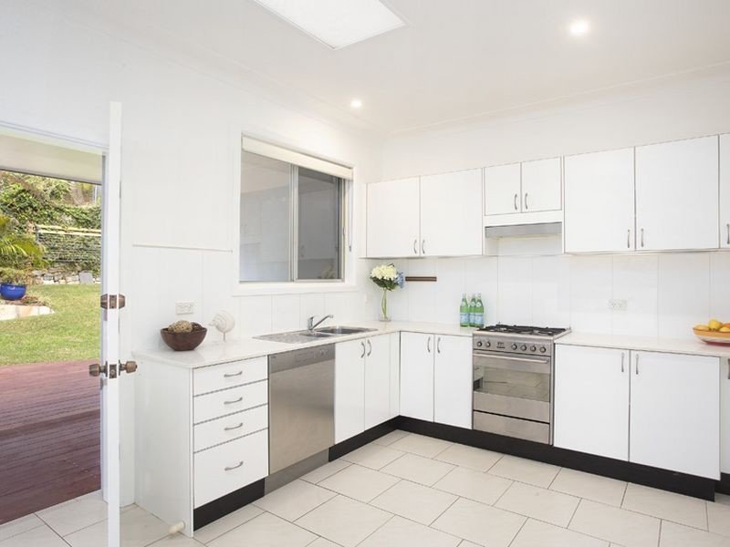 147 McIntosh Road, Narraweena, NSW 2099 Property Details