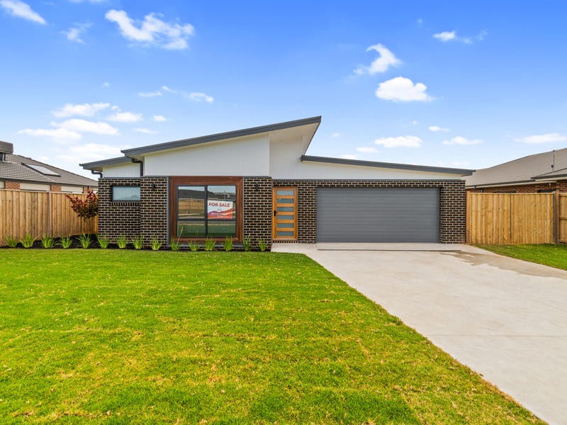 16 Osborne Street, Sale, Vic 3850 House for Sale