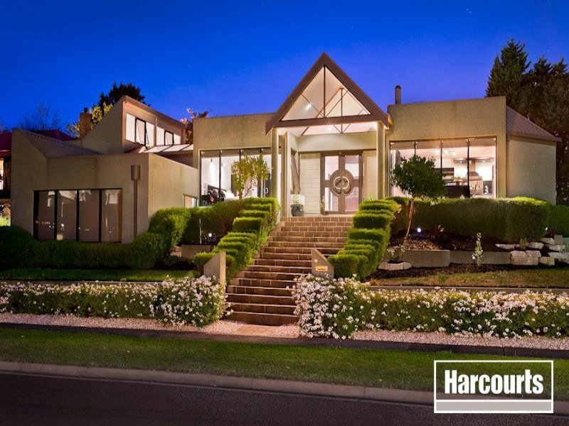 16 Telford Drive, Berwick, Vic 3806 Property Details