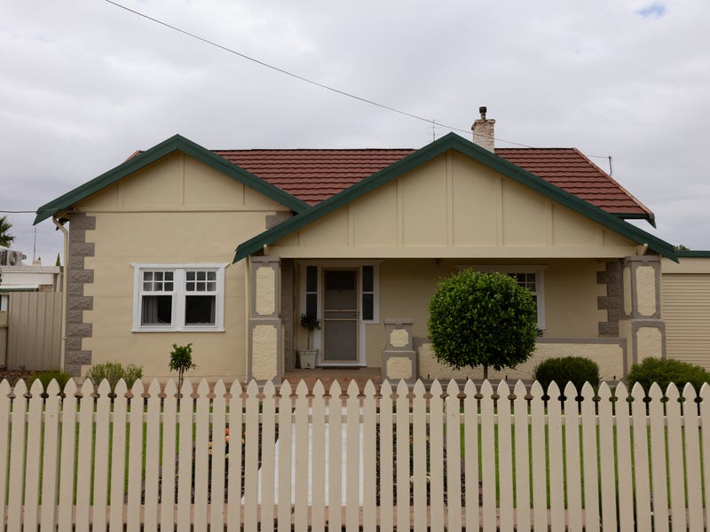 17 Balmoral Road, Port Pirie South, SA 5540