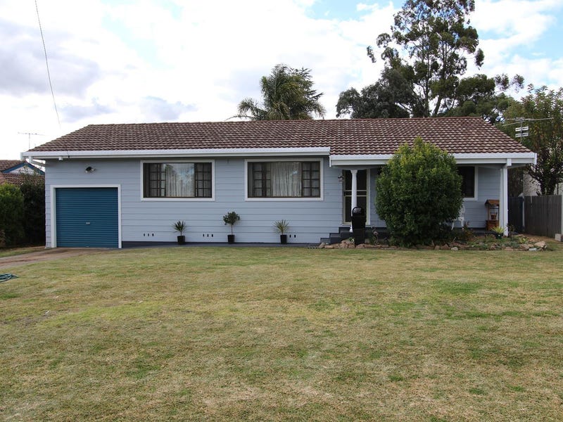 18 Sapphire Street, Inverell, NSW 2360 Property Details