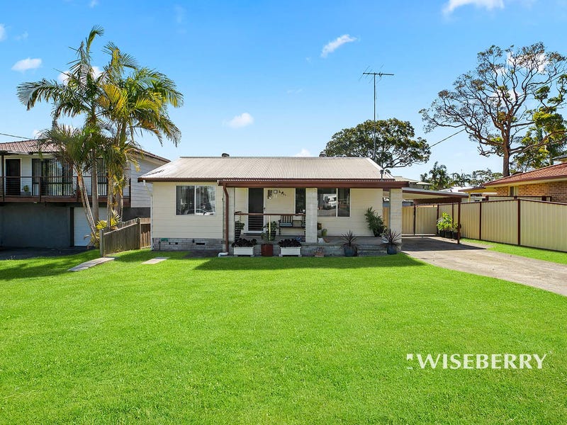 18 Adeline Avenue, Lake Munmorah, NSW 2259