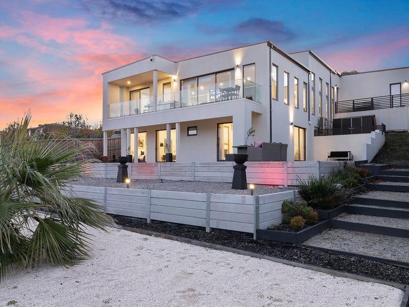 73 Clydesdale Way, Highton, Vic 3216 House for Sale