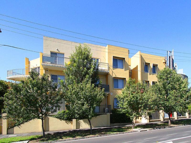 9-42-50-napier-crescent-essendon-vic-3040-property-details